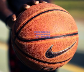 b体育官方网站：阿劳霍暂别赛场引关注，乌拉圭全队发声力挺，兄弟，我们与你同在